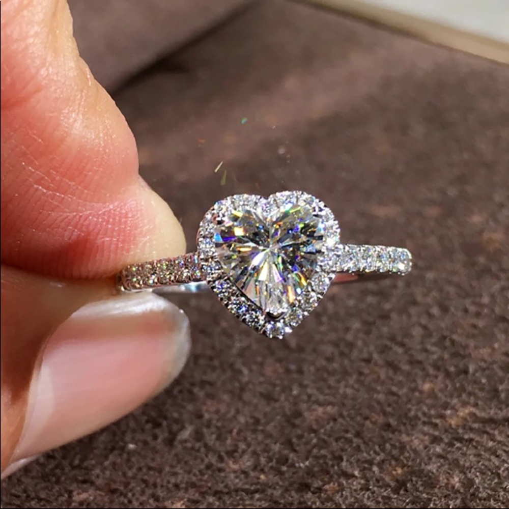 925 STERLING SILVER CUBIC ZIRCON HEART RING - Picture 7 of 13